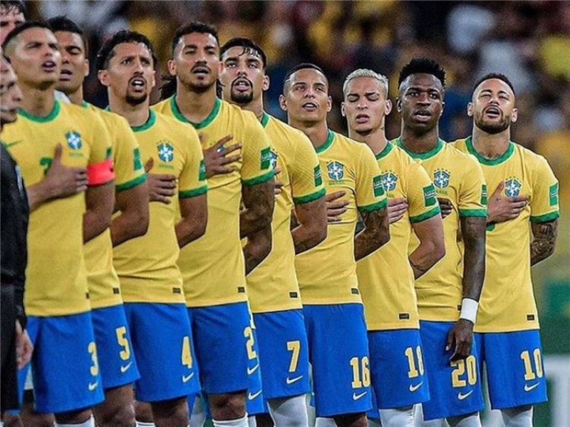 البرازيل تواجه كوريا.. مواعيد مباريات اليوم والقنوات الناقلة