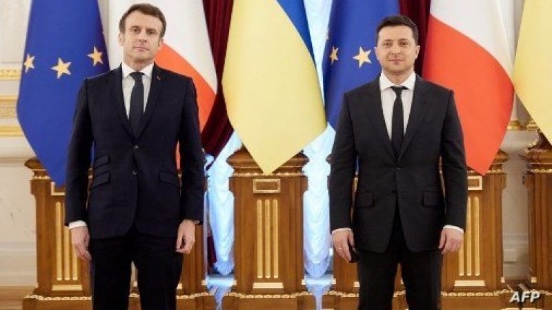 الرئيس الفرنسي و نظيره الأوكراني 
