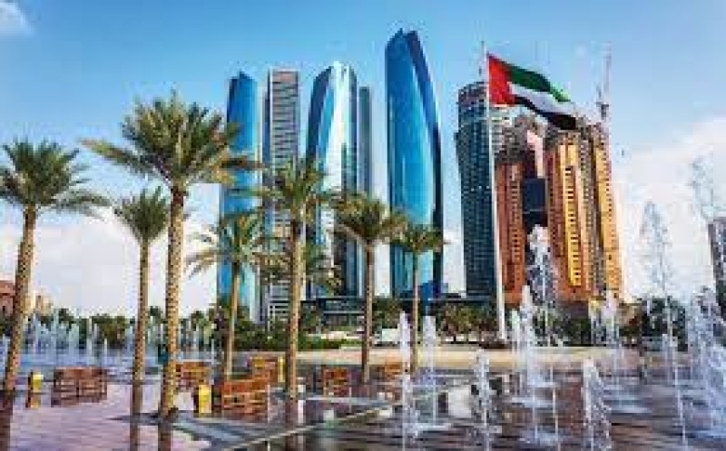 خبيرة مصرفية : فرض ضريبة الـ 9% على الشركات الإماراتية خطوة مهمة لتطوير الأعمال التجارية