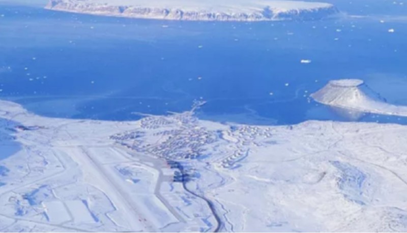 منافسة نووية بالقطب الشمالي.. واشنطن تفتتح القاعدة الجوية في جرينلاند