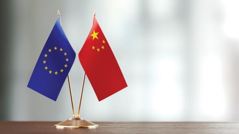 علم الصين و الإتحاد الأوروبي 
