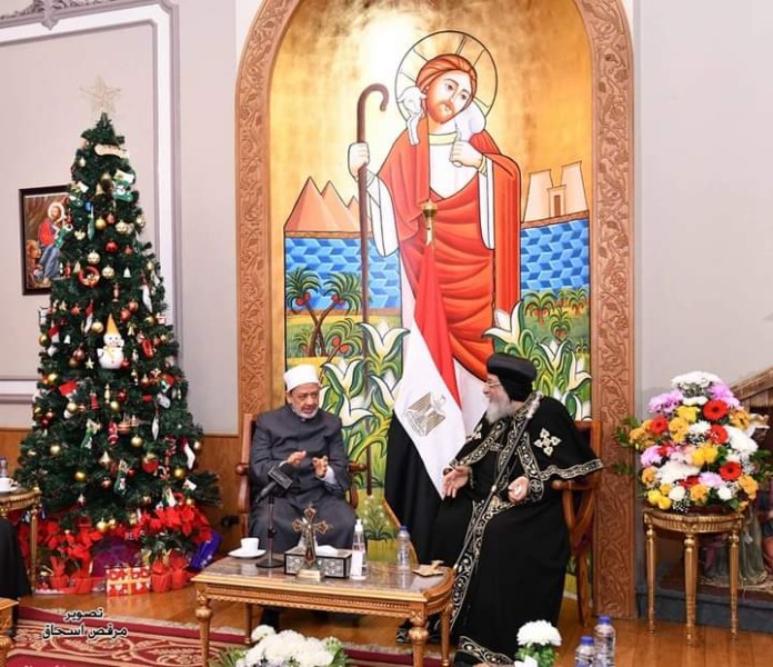 فضيلة الإمام الأكبر يهنئ البابا بعيد الميلاد