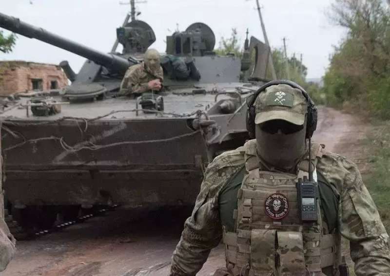 موسكو تشيد بقوات «فاجنر» و تكشف دورها بـ أوكرانيا.. تفاصيل