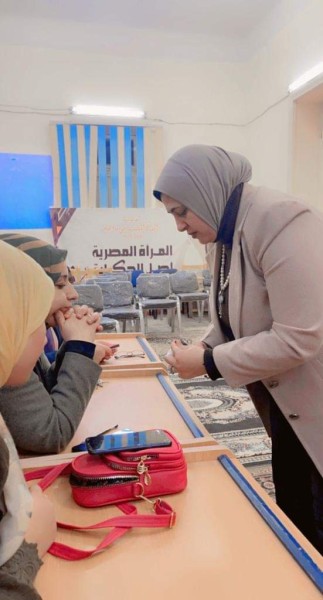 القومي للمرأة بكفر الشيخ: ورشة للفتيات على صناعة الحلي