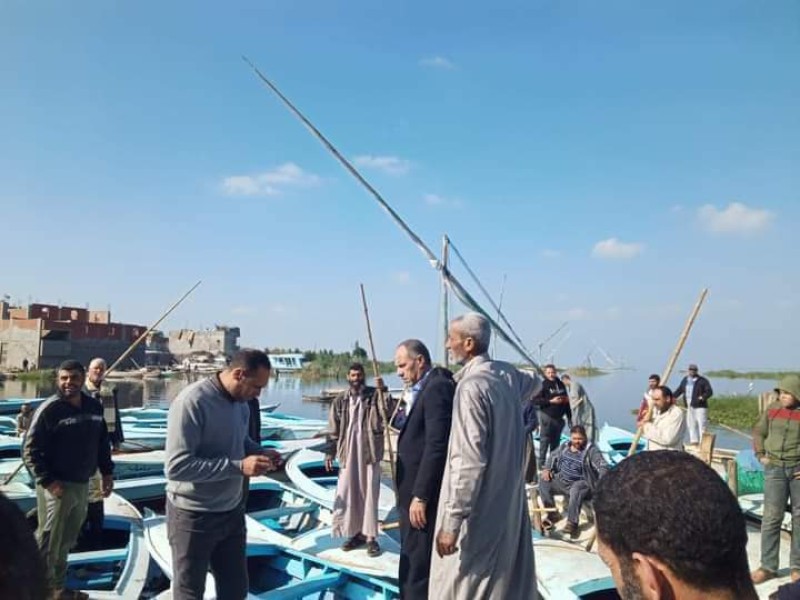 توزيع 48 مركبا على الصيادين بقرية الشخلوبة ضمن مبادرة بر أمان