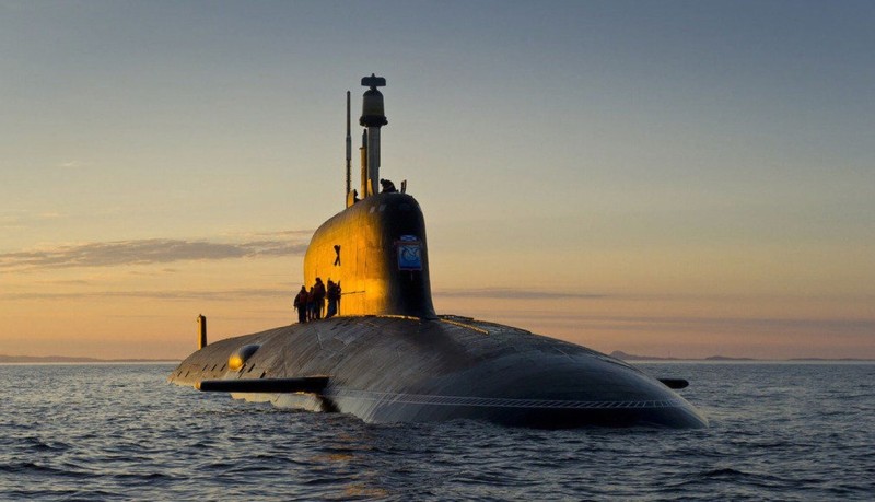 البحرية البريطانية تفتح تحقيقا عاجلا بسبب خطأ فادح في غواصة نووية
