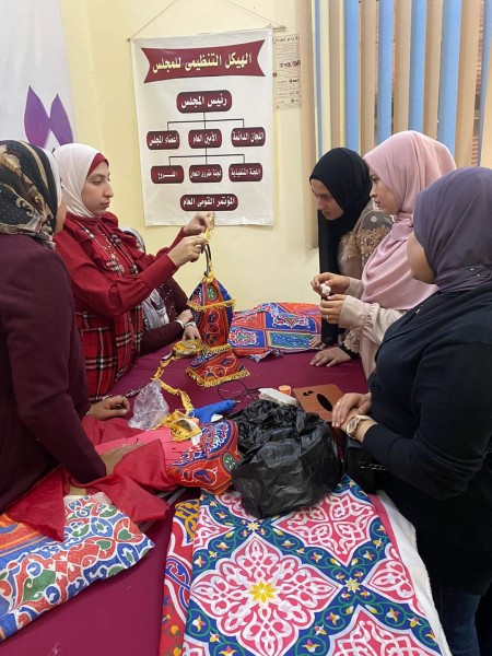 قومي المرأة بكفر الشيخ يقيم دورة تدريبية لتصنيع فانوس رمضان