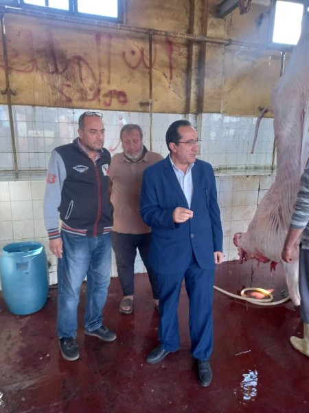 مدير الطب البيطري بكفر الشيخ يتفقد المجازر للتأكد من سلامة اللحوم