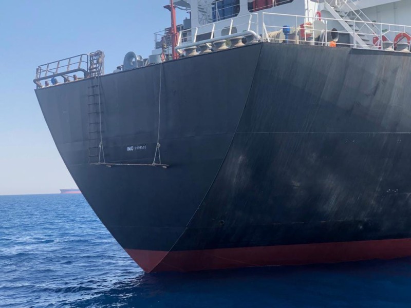 إصلاح تلفيات سفينة صب جاف عملاقة بترسانة السويس البحرية