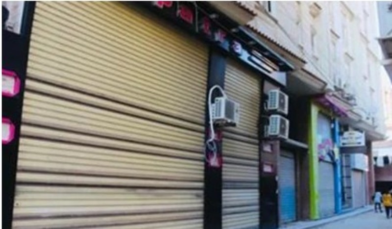 قبل تطبيقها غدا.. عقوبات رادعة لمخالفي مواعيد فتح وغلق المحال التجارية