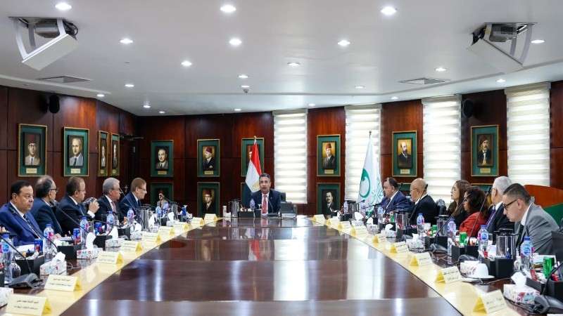 شريف فاروق يترأس الاجتماع الأول لمجلس إدارة الهيئة بتشكيله الجديد