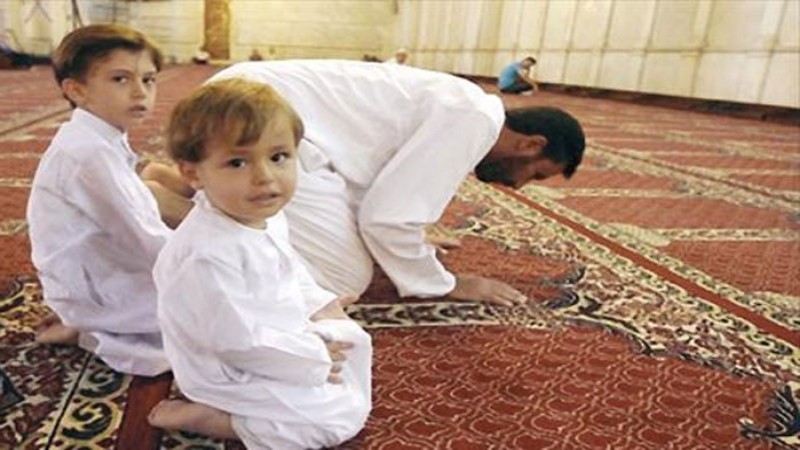 هل يجوز اصطحاب الأطفال الصغار إلى المسجد؟