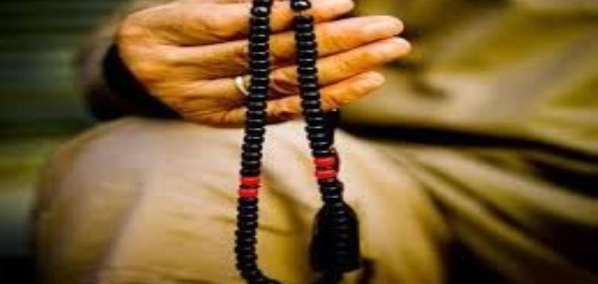 كيف تعرض أسماء من صلوا على النبي يوم الجمعة؟