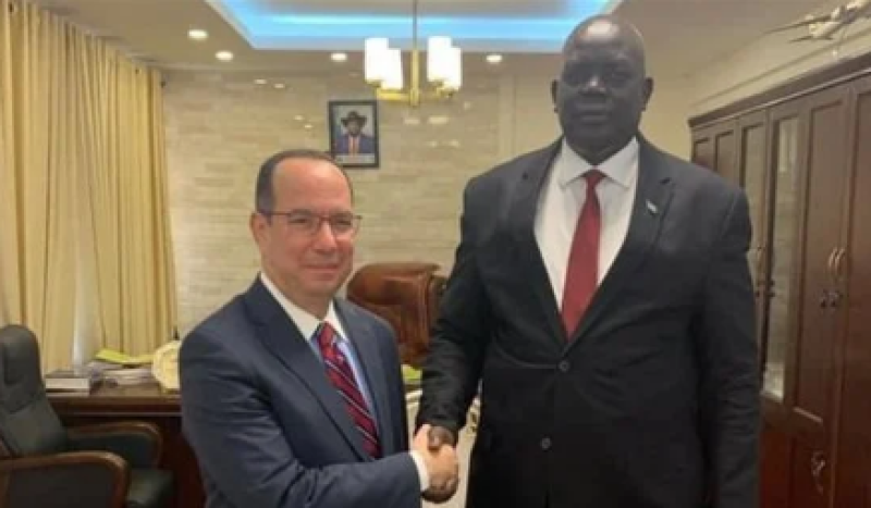 السفير معتز الخصوصي-القائم باعمال وزير خارجية جنوب السودان