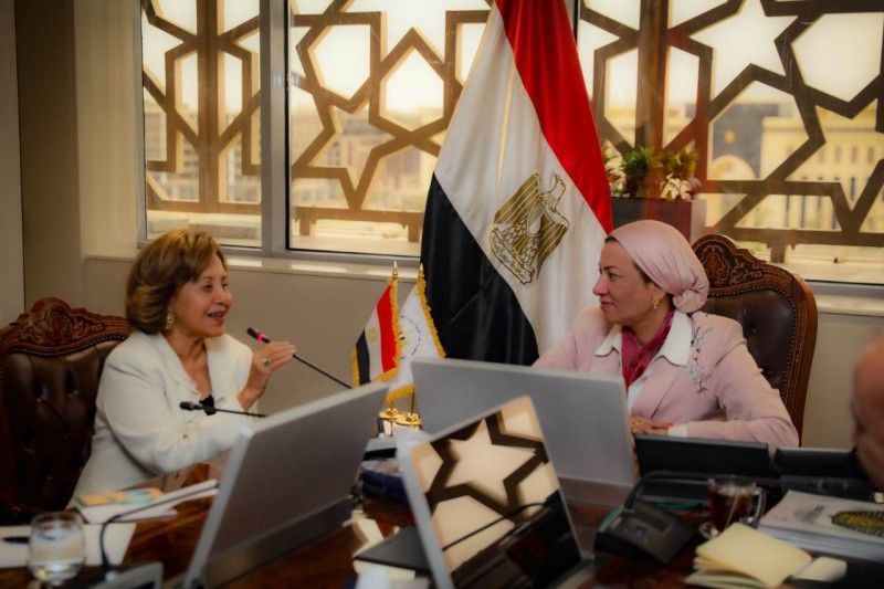 وزيرة البيئة تتابع إعداد تقرير حالة البيئة في مصر 2022