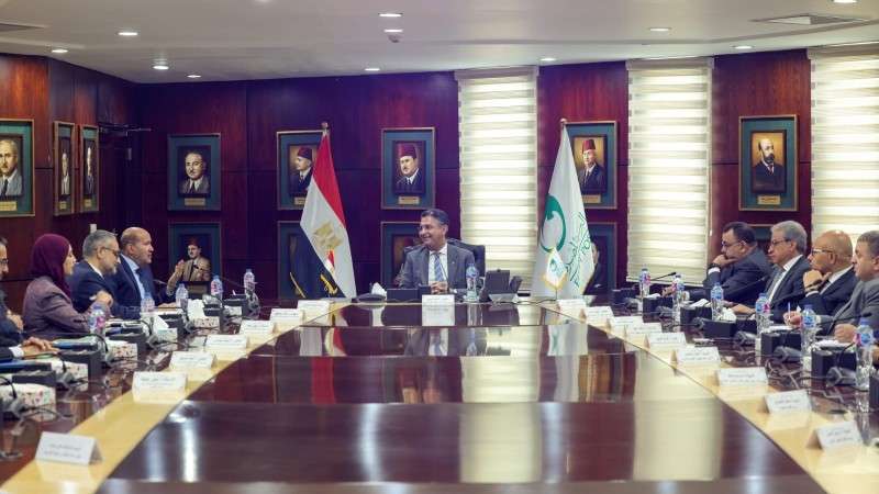 رئيس البريد يستقبل المشرف العام على جائرة مصر للتميز الحكومي