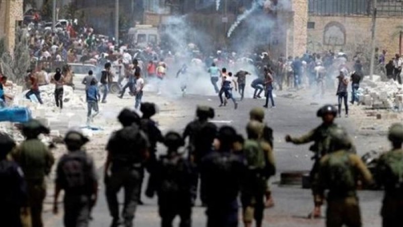 بالضفة الغربية ..إصابة عشرات الفلسطينيين خلال مواجهات مع الاحتلال
