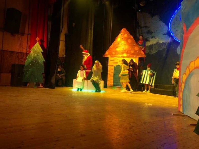 استمرار العرض المسرحي ”مدينة الثلج” لفرقة قصر ثقافة الطفل بدمنهور