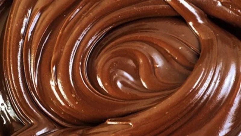 في اليوم العالمي للشوكولاتة...ماذا يحدث للجسم عند تناولها؟