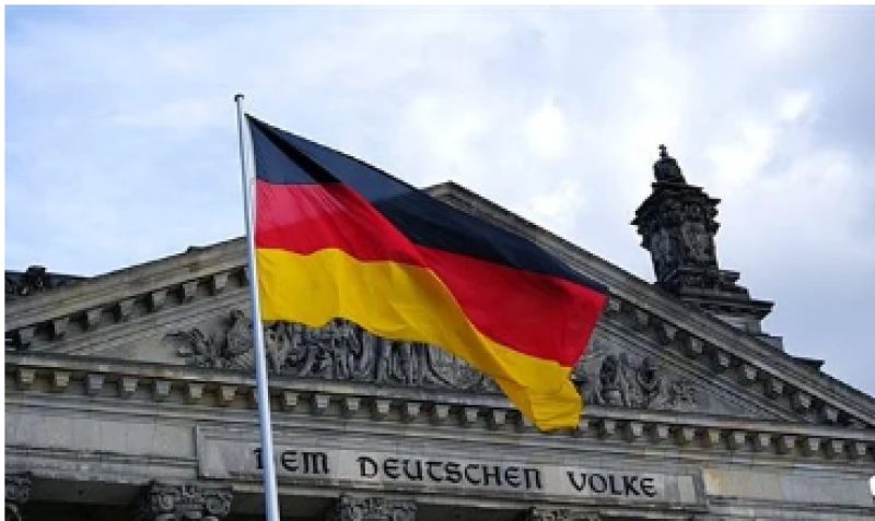 برلين تطالب بتسليم أوكرانيا ذخائر عنقودية