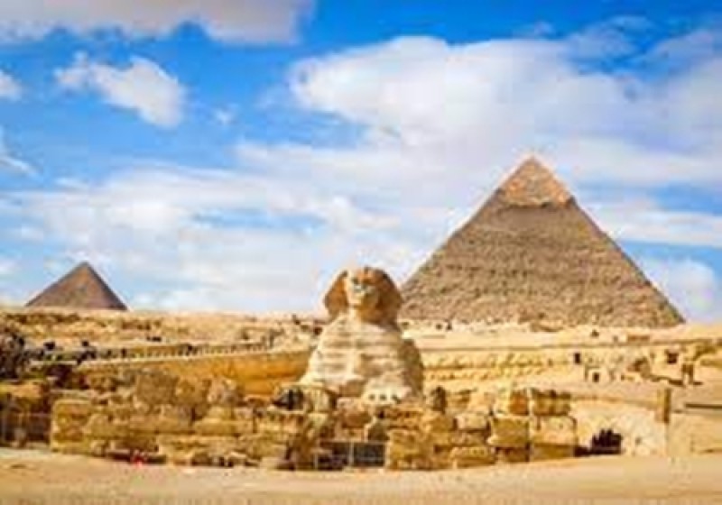 مصر تتربع على عرش السياحة بـ 18 مليون سائح