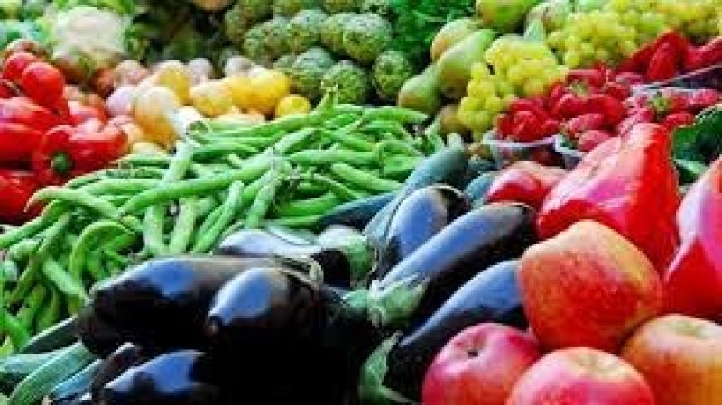 أسعار الخضراوات والفاكهة اليوم الثلاثاء