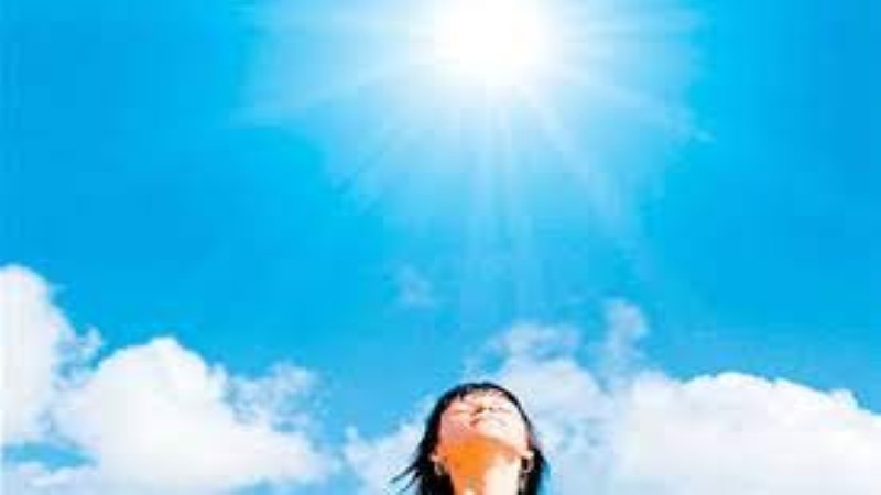 نصائح مهمة تحميك من أشعة الشمس شديدة الحرارة