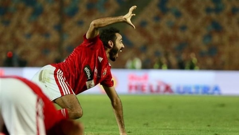 الأهلي يتعادل مع المصري بختام الدوري