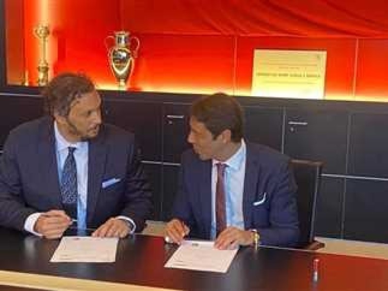 اتفاقية شراكة وتوأمة بين نادي بيراميدز وبينفيكا البرتغالي