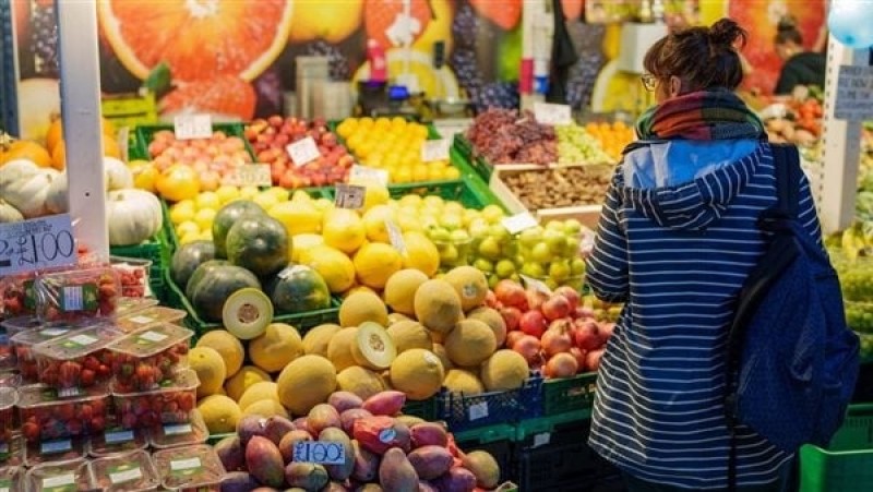 بريطانيا تحذر من مخاوف تضخم أسعار الغذاء بعد تضرر المحاصيل بسبب الطقس