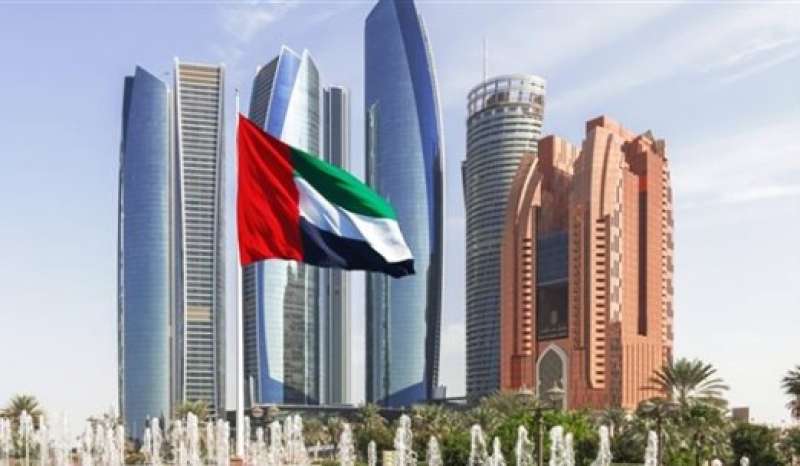 خارجية الإمارات تمنع مواطنيها من السفر إلى لبنان