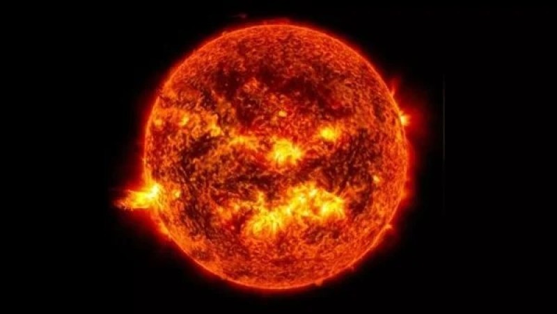 أعلى إشعاع طاقة للشمس تجاه الأرض.. هل يؤذي البشر؟