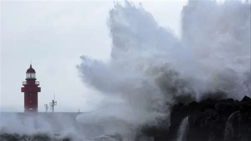 الصين تصدر إنذارا عاجلا بسبب الإعصار المدمر ”خانون