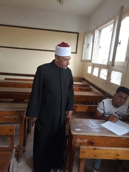 ”متولي” يتابع أعمال امتحانات الدور الثاني للشهادة الثانوية الأزهرية بدمياط