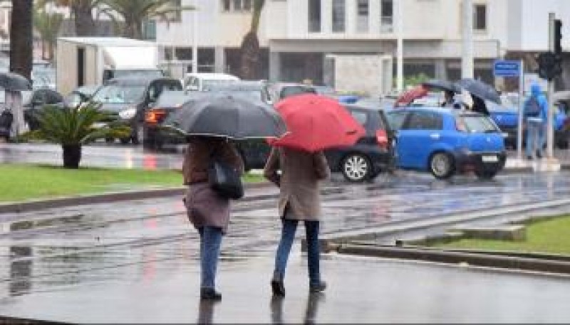 بعد صيف حارق.. المغرب يستقبل أولى زخات المطر