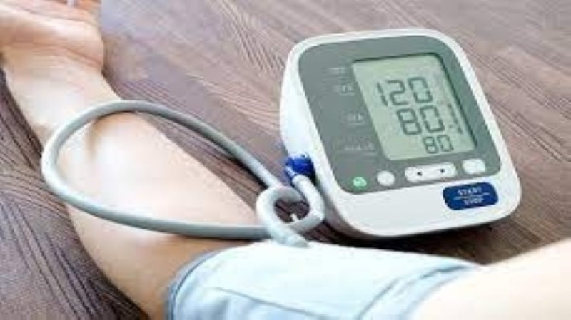 أعراض انخفاض ضغط الدم.. هيئة الدواء توضحها