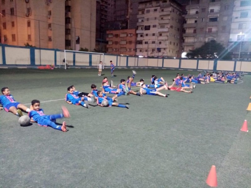 تدريبات مسائية لكرة القدم بمركز شباب طوسون