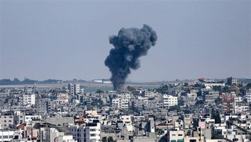 مصادر فلسطينية: طائرات حربية إسرائيلية تقصف عدة مواقع في قطاع غزة