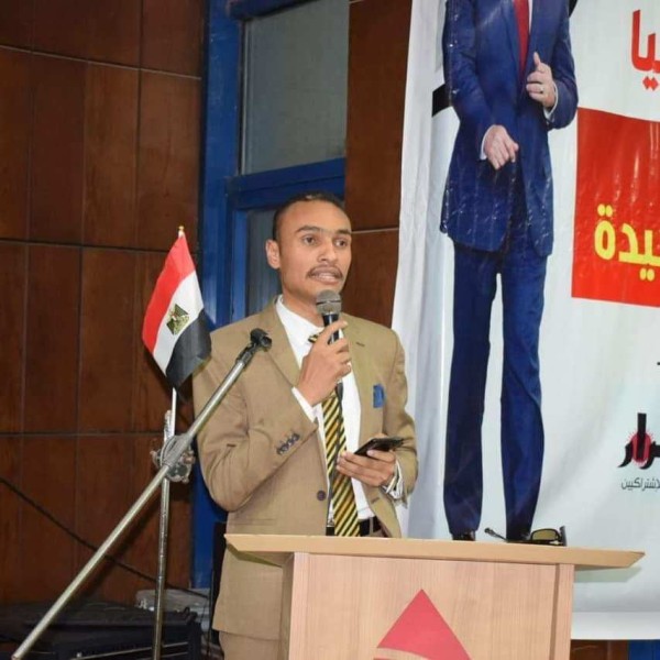 محمد عبد المنعم عضو الأمانة العامة للحزب الناصري