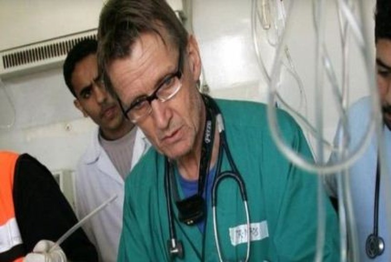  د. مادس جيلبرت مسؤول فريق الطوارئ الطبي النرويجي إلى غزة