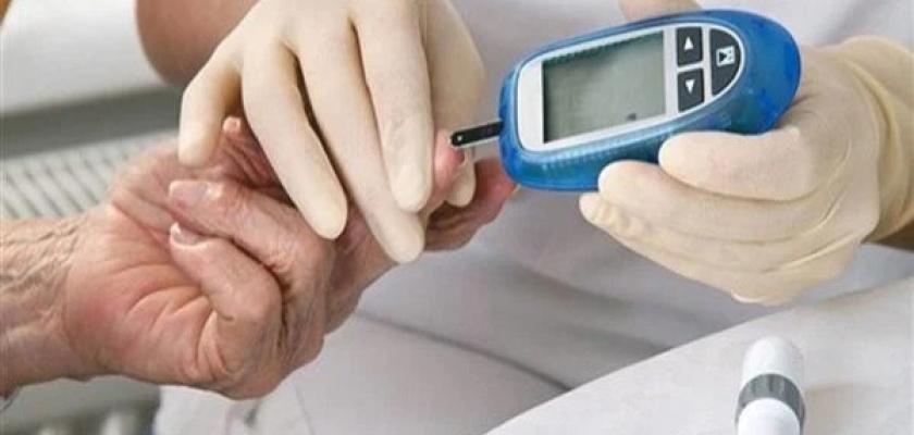 قياس السكر في رمضان.. الأوقات الصحيحة لتحديد العلاج ونصائح من استشاري