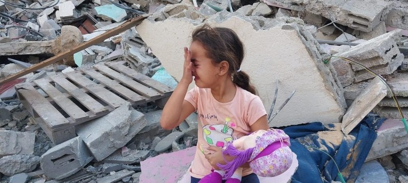 بكاء أطفال غزة