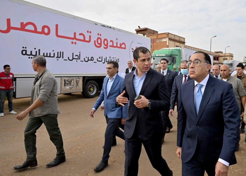 رئيس الوزراء يطلق أكبر قافلة مساعدات إنسانية شاملة للفلسطينيين في غزة من ”صندوق تحيا مصر”