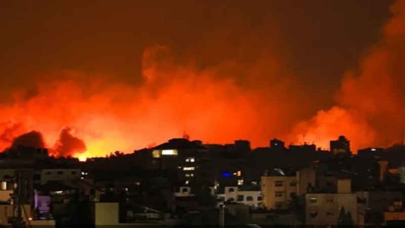 قصف إسرائيلي لمدرسة بحي الشيخ رضوان شمال مدينة غزة