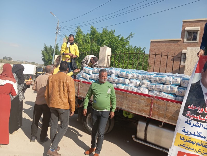 قوافل من تموين الإسكندرية لبيع السكر بأحياء المحافظة