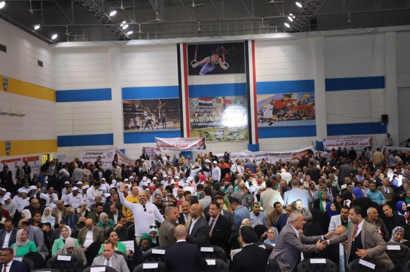 انطلاق مؤتمر عمال مصر لدعم السيسي في الانتخابات الرئاسية