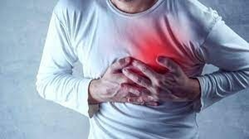 أعراض خفية للأزمة القلبية مختلفة بين الرجال والنساء