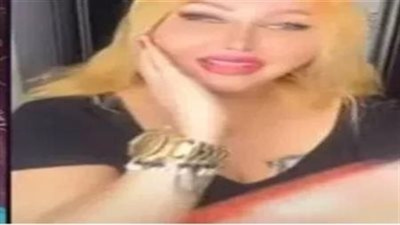 حبس التيك توكر وفاء عزت بتهمة بث فيديوهات مخلة بالآداب والتحريض على الفسق