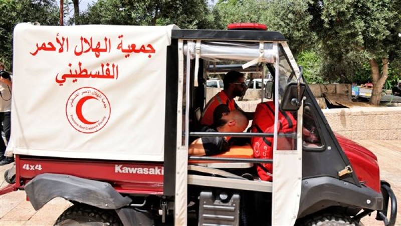 الهلال الأحمر الفلسطيني: القصف الإسرائيلي على غزة يهدد الكوادر الطبية
