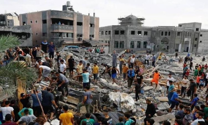 غارات على منازل المواطنين في قطاع غزة
